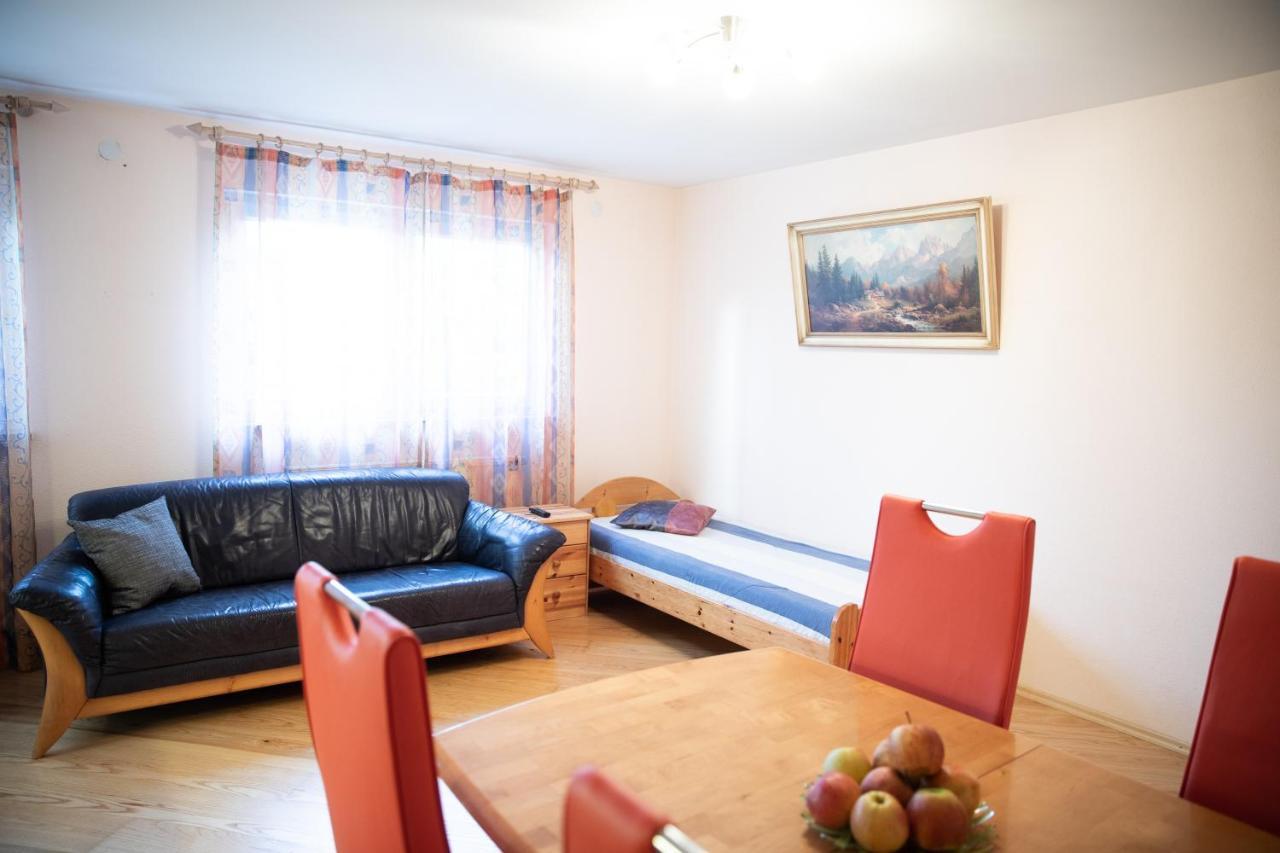 Ferienwohnung "Johann" Meckenbeuren Luaran gambar